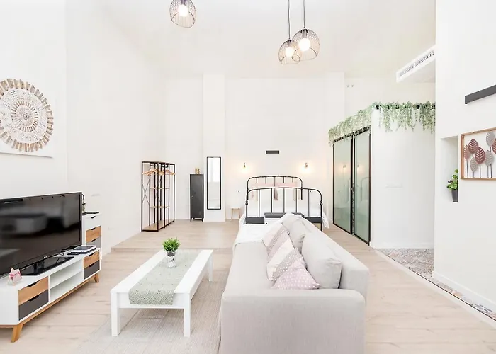 Bhost - Loft El Angel * Málaga